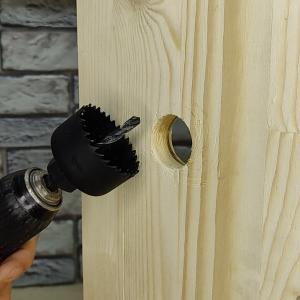 Расширить отверстие коронкой